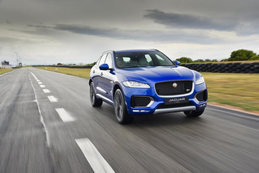  Jaguar F-Pace S 35t AWD 2016 года  (ZA) (фото 5 из 27)